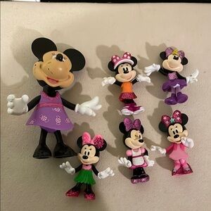 Minnie Mouse Figurine Set w/car